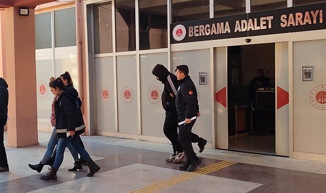 Torbacı sevgililer kıskıvrak yakalandı