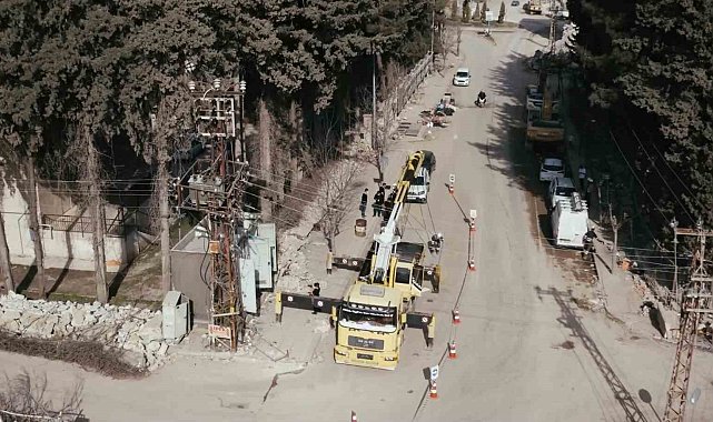 Toroslar EDAŞ deprem bölgesindeki elektrik dağıtım çalışmalarını sürdürüyor