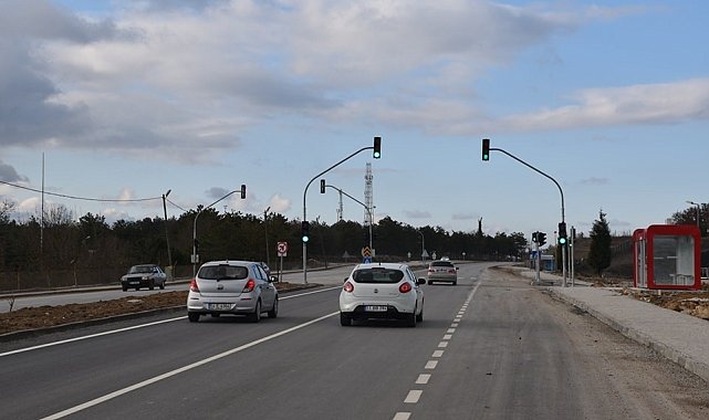 Trafik ışıklarına ve trafik kurallarına uymaya davet etti