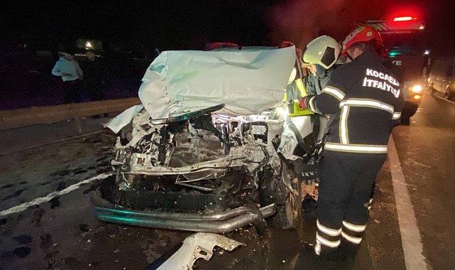 Trafik ışıklarında feci kaza: Otostopla bindiği pikap kamyona çarptı