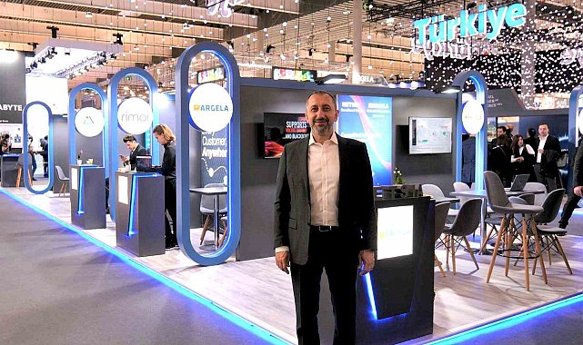 Türk Telekom CEO&#039;su Önal, Mobil Dünya Kongresi&#039;nde basın mensupları ile buluştu