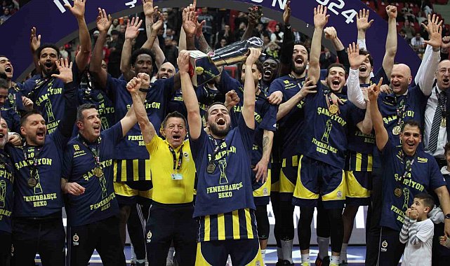 Türkiye Kupası şampiyonu Fenerbahçe, kupasını aldı