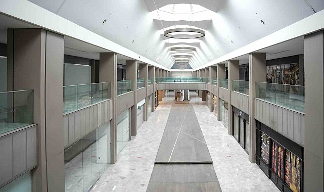 Türkiye'nin ilk AVM'siydi, şimdilerde hayalet yapıya dönüştü