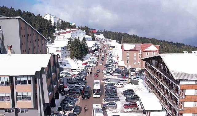 Uludağ'da sömestr sonu izdihamı