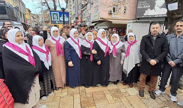 Umre yolcuları dualarla uğurlandı