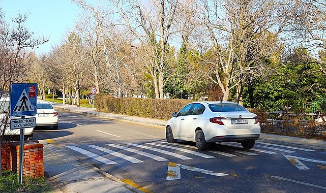 Üniversite kampüslerinde trafik yaya öncelikli