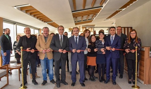 Üniversitede açılan akademik salon personele sosyal alan oluşturuyor