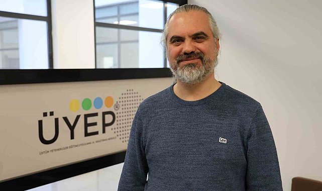 Üstün yetenekli öğrenciler Anadolu Üniversitesi ÜYEP Merkezi'nde özel eğitim görüyor