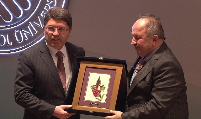 Uyuşturucu Sempozyumun'da konuşan Adalet Bakan'ı Yılmaz Tunç: "Uyuşturucu madde bizim kırmızı çizgimizdir"