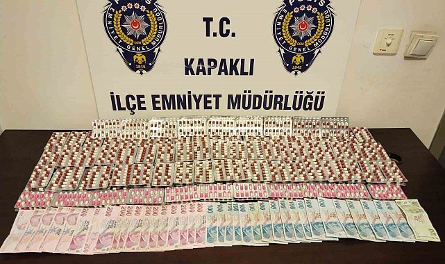 Uyuşturucu tacirinin evinde 2 bin 786 adet kapsül ele geçirildi