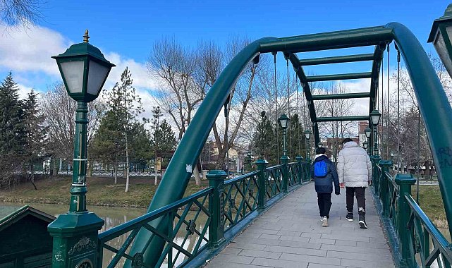 Vatandaşlar güzel havanın ve manzaranın tadını çıkardı