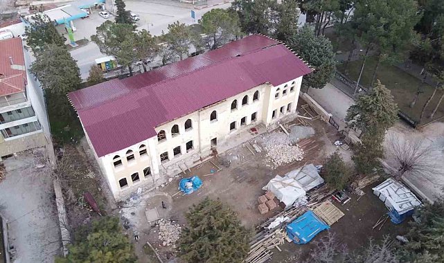 Yanan asırlık okul kültür evi olarak restore ediliyor