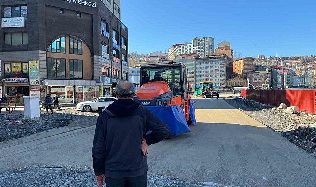 Yapımı devam eden yollar trafik yoğunluğunu bitirecek