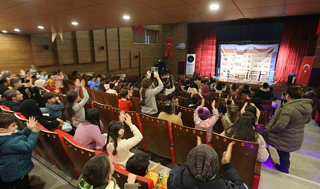 Yarı yıl şenliklerinde çocuklar gönüllerince eğlendi