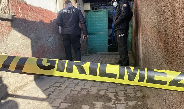 Yatağında ölü bulundu