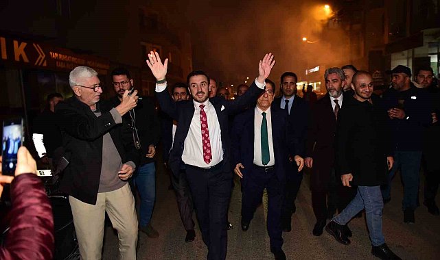 Yeniden Refah Partisi Kestel Belediye Başkan Adayı Önder Tanır'a coşkulu karşılama