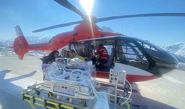 Yenidoğan bebek helikopterle Van'a sevk edildi