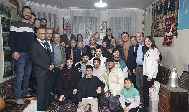 Yörük ve Türkmenler Derneği'ni ziyaret etti