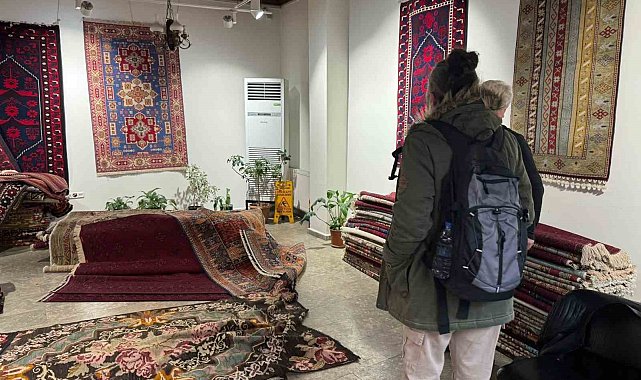 Zonguldak'ta yöresel halı sergisi açıldı