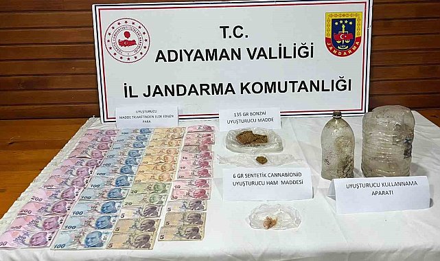 15 Yıl 7 ay kesinleşmiş hapis cezası bulunan şahıs uyuşturucuyla yakalandı