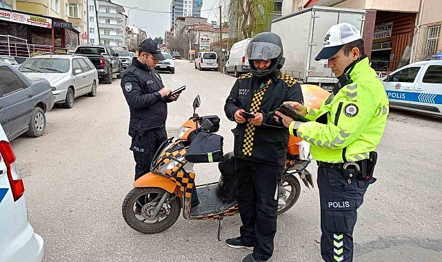 18 motosiklet sürücüsü 37 bin 170 TL'lik cezadan kaçamadı