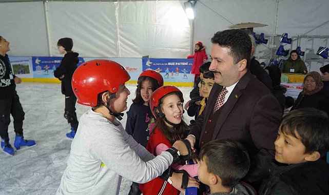 20 bin çocuk buz pateni yaptı