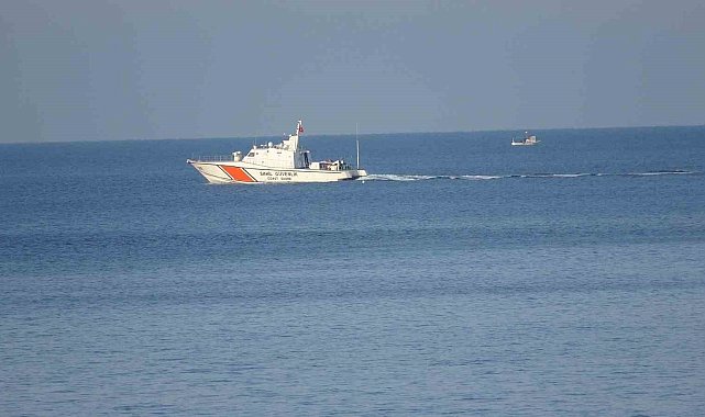 23 düzensiz göçmenin hayatını kaybettiği bot faciasında arama kurtarma çalışmaları 14'üncü gününde devam ediyor