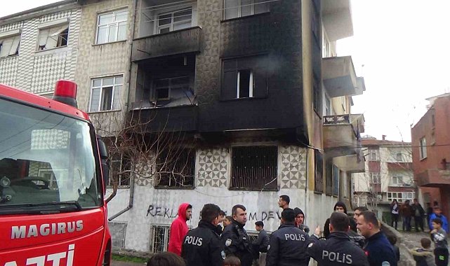 3 katlı binada çıkan yangın korkuttu