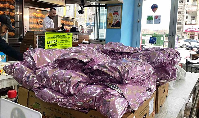 'Askıda tavuk' ile ailelere iftarlık hazırlıyor