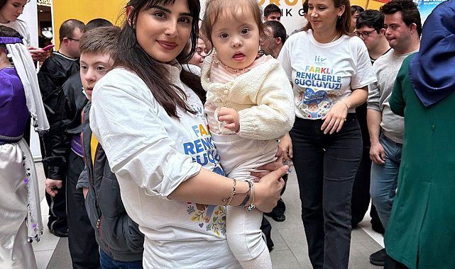 'Down sendromlu bir çocuk sosyal ortamlarda büyümeli'