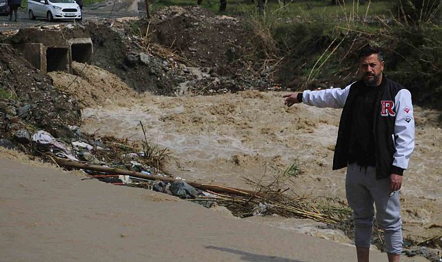 'Elim, ayağımdı' dediği motosikletini dereye kaptıran depremzede vatandaş: "Bulanlar insanlık namına haber etsin"