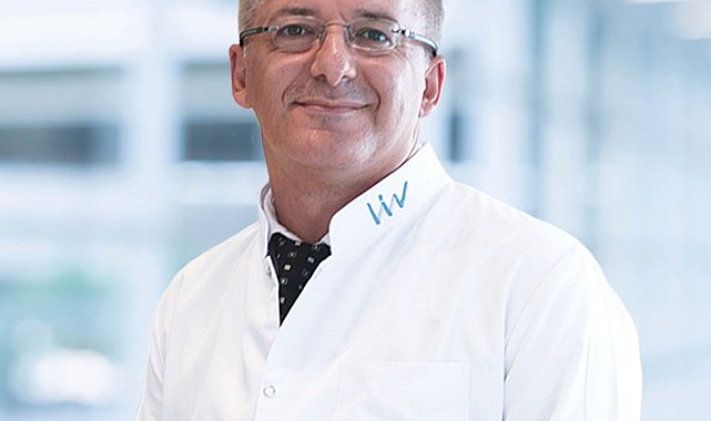 'İftarda hızlı yemek, kalp ve mide şikayetlerine neden olabilir'