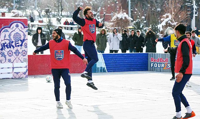 4'e 4 futbol turnuvası: Red Bull Four 2 Score başlıyor