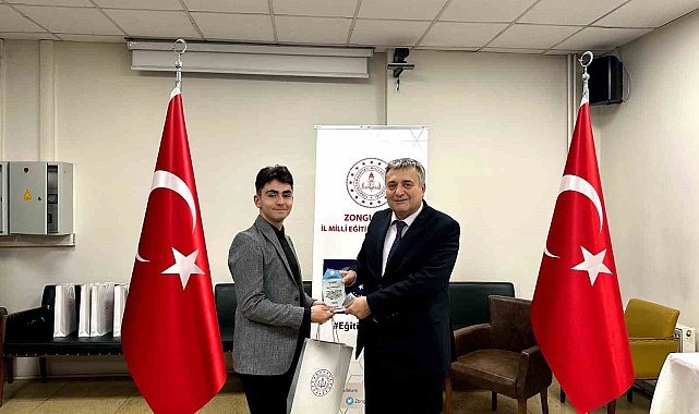 55. TÜBİTAK 2204-A yarışmasında dereceye giren öğrenciler ödüllendirildi