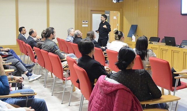 Açıköğretimden "Öğrenme Analitiği ve Yapay Zekâ" semineri