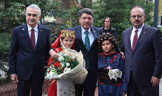 Adalet Bakanı Tunç'un Aydın'daki ilk durağı valilik oldu