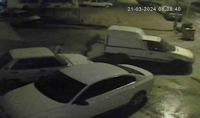 Adana'da sevgililer kamyonet çaldı