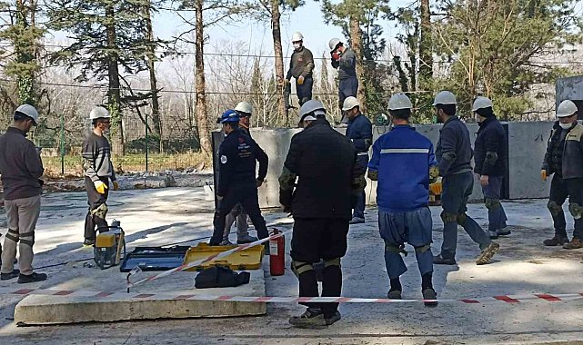 Afetlere dirençli toplum hedefi ile arama kurtarma eğitimleri sürüyor