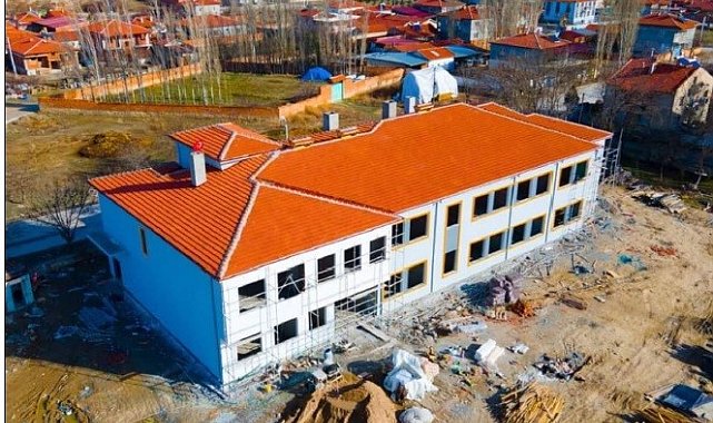 Afyonkarahisar İl Özel İdaresi okul inşaatlarını hızla tamamlıyor