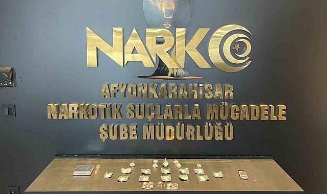 Afyonkarahisar'da torbacı operasyonu 3 gözaltı
