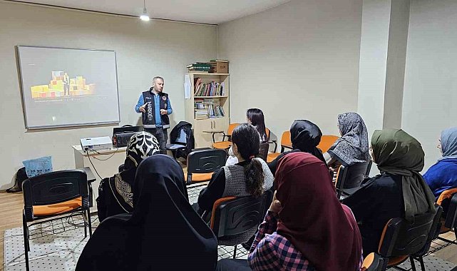 Ağrı&#039;da siber suçlarla mücadele ve narkotik bilinçlendirme etkinlikleri gerçekleştirildi