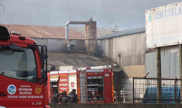 Ahşap ürünleri üretim atölyesinde korkutan yangın