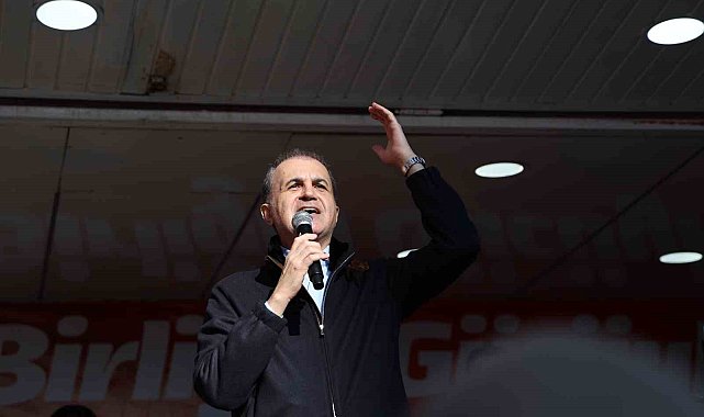 AK Parti Genel Başkan Yardımcısı ve Parti Sözcüsü Ömer Çelik, "Bunları bırakın memleket yönetmesini çay ocağı işletemezler"
