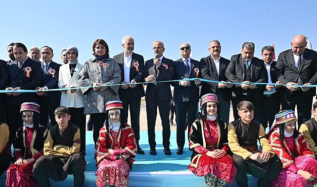 AK Parti İl Başkanı Ocak söz verdi, Bakan Uraloğlu açılışını yaptı