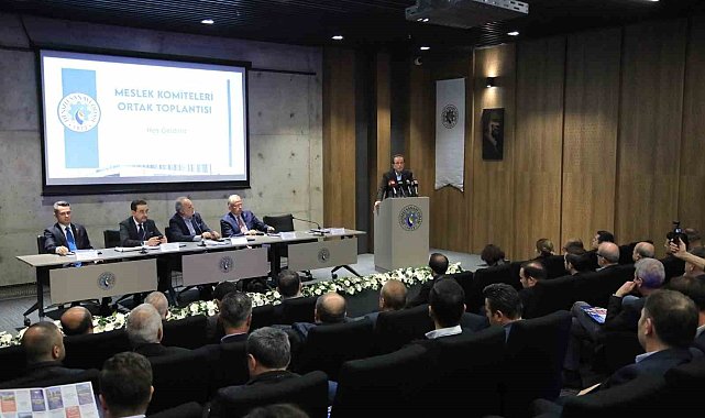 AK Parti'nin adayları Başer ve Pekdemir sanayicilerle buluştu