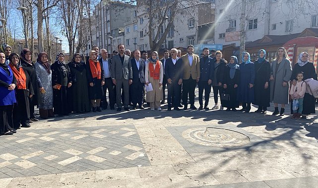 AK Partili kadınlar, 8 Mart Kadınlar Gününü kutladı