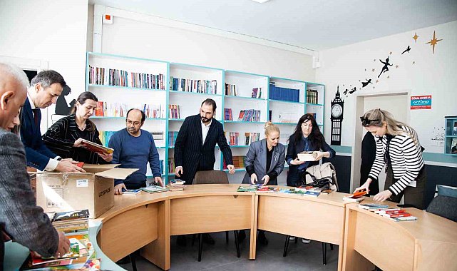 Akcoat, kitap sevgisini çoğaltarak eğitime desteğini sürdürüyor