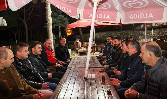 Akşam yürüyüşünde vatandaşla buluştu