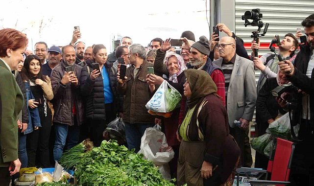 Akşener, İYİ Parti Uşak Adayı Gür için esnaflardan destek istedi