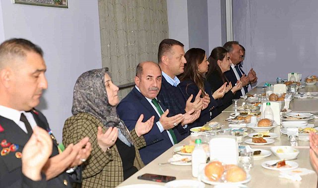 Alanya Kaymakamı Ürkmezer huzurevi sakinleriyle iftar yaptı